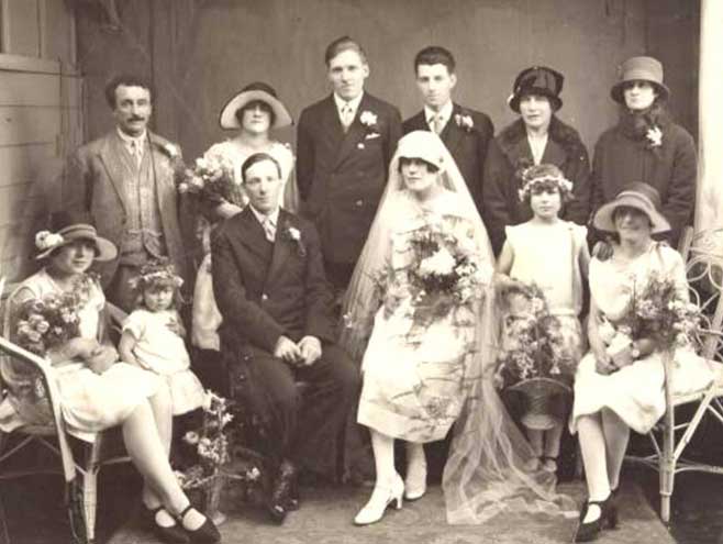 Bernal Goose and Florence Bessie Hilling wedding 3 February 1929