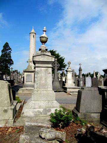 Ingham grave 39 - 40 at Glasnevin