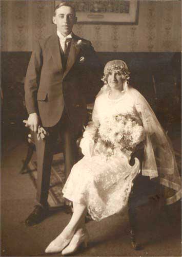 Arthur Ralph Goose & Dorothy (Molly) Baxter wedding photo